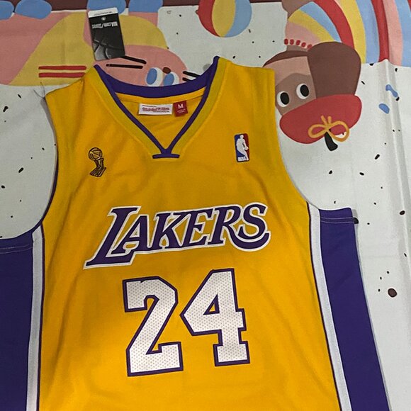 Boston Celtics Yellow Jersey Number Tatum 24 - Picture 2 of 6